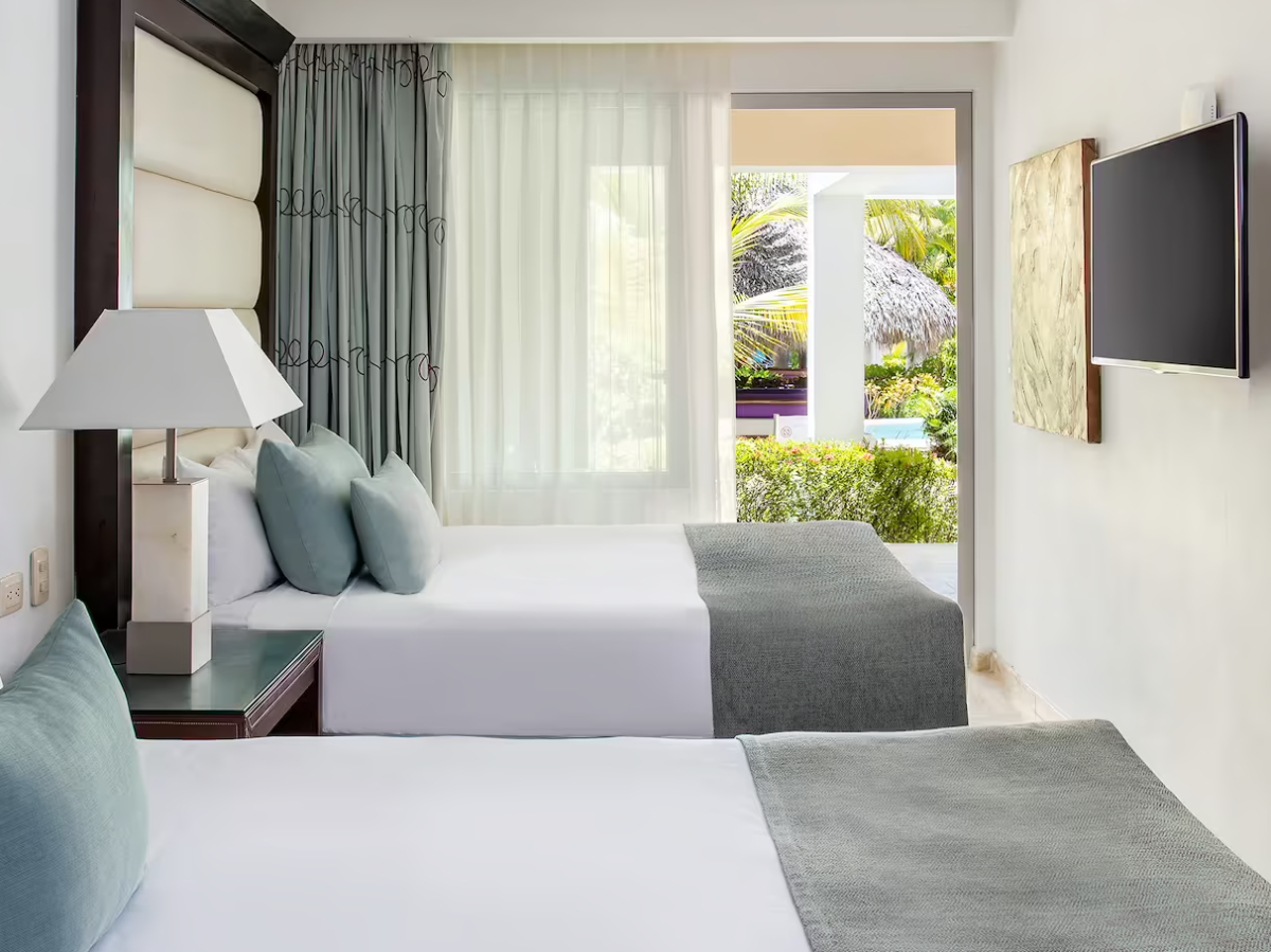 Garden Suites Garden Swimup Suite