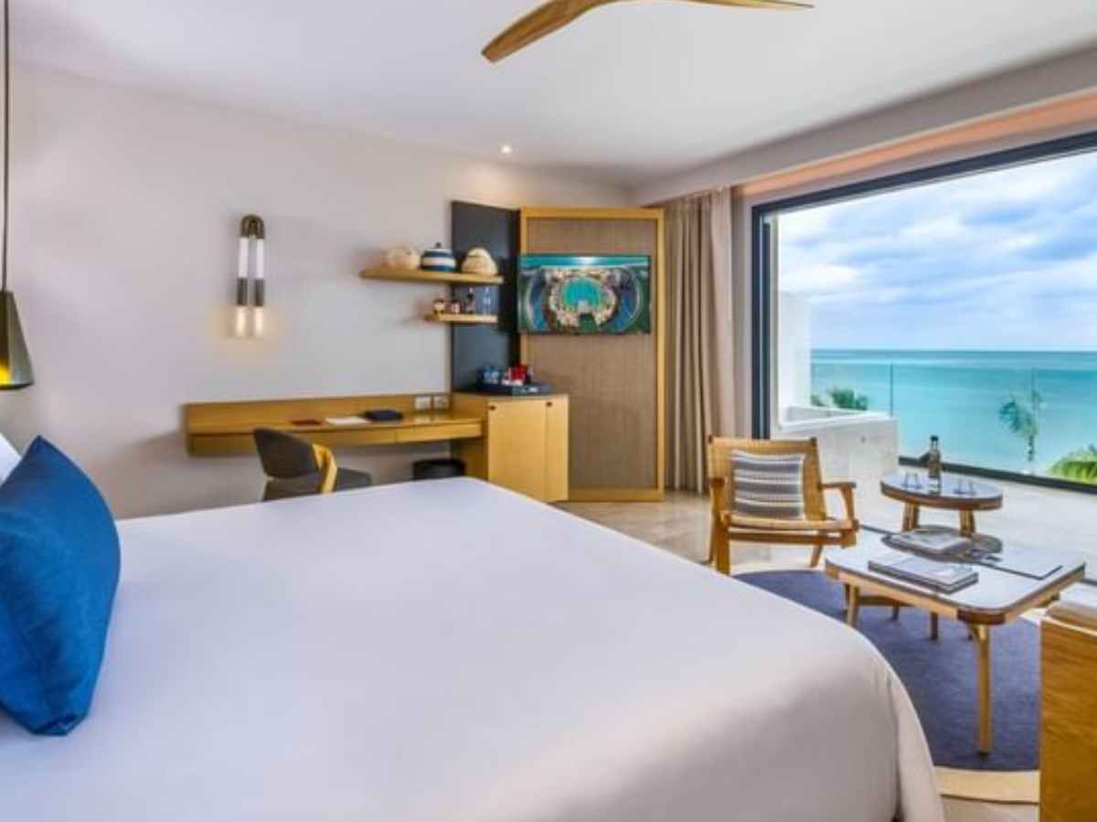 Haven Serenity Club Junior Suite Ocean Front