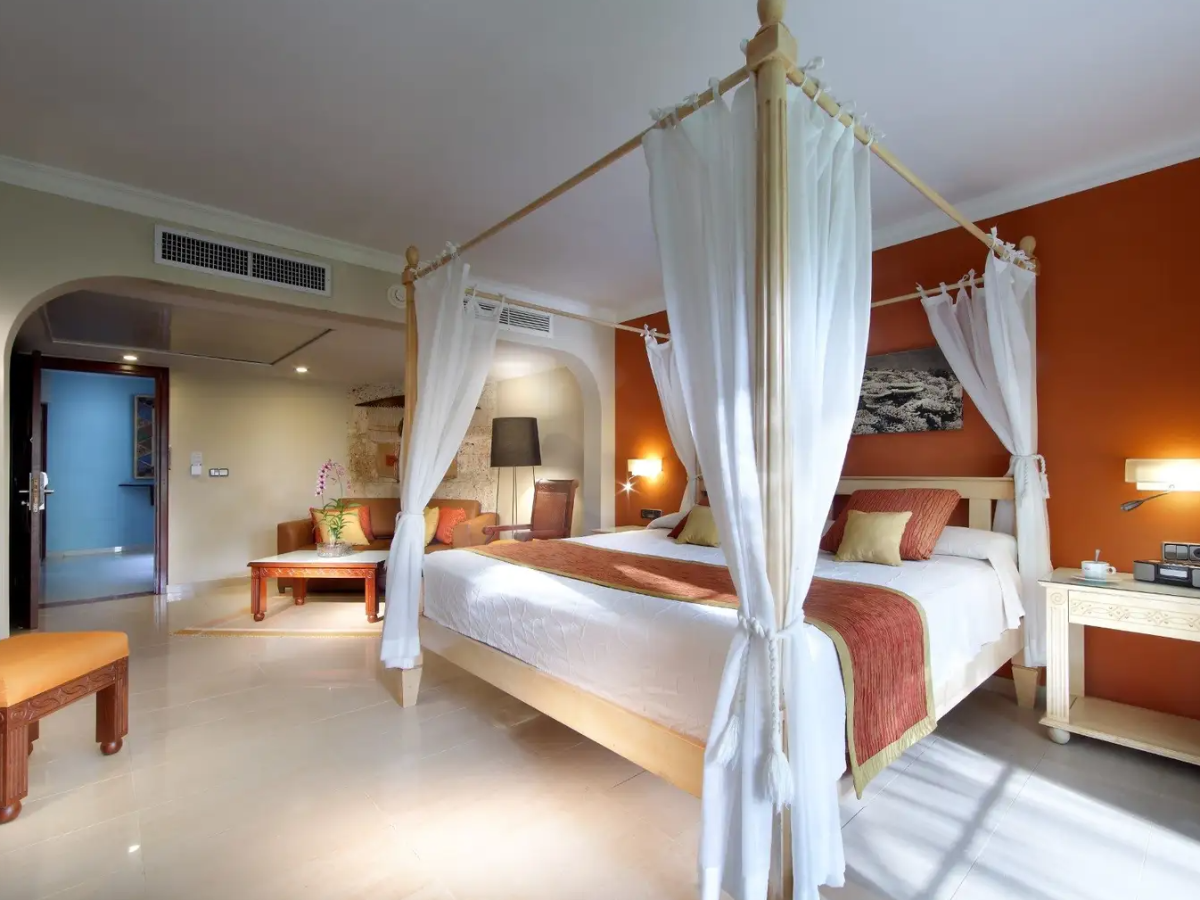 Grand Palladium Bvaro Suites Resort Spa Romance Suite 8