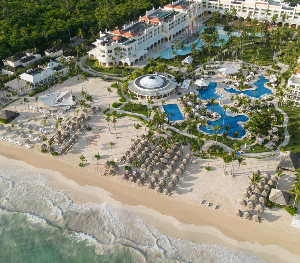 JOIA B C3 A1varo  by  Iberostar