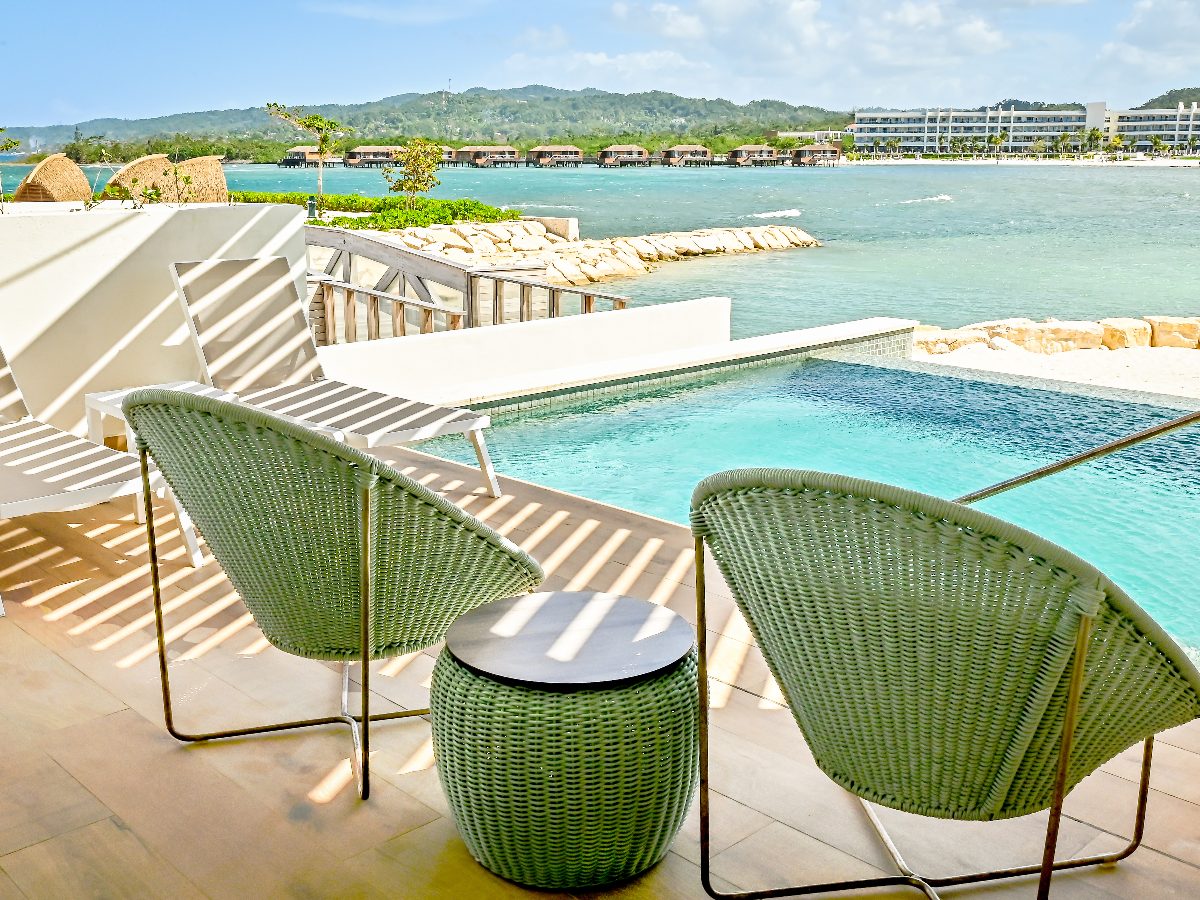 Princess Grand Jamaica Swim Out Imperial One Bedroom Master Suite