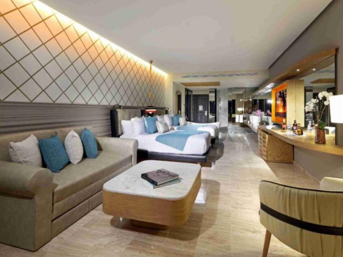 TRS Yucatan Jr Suite Poolside Ocean View